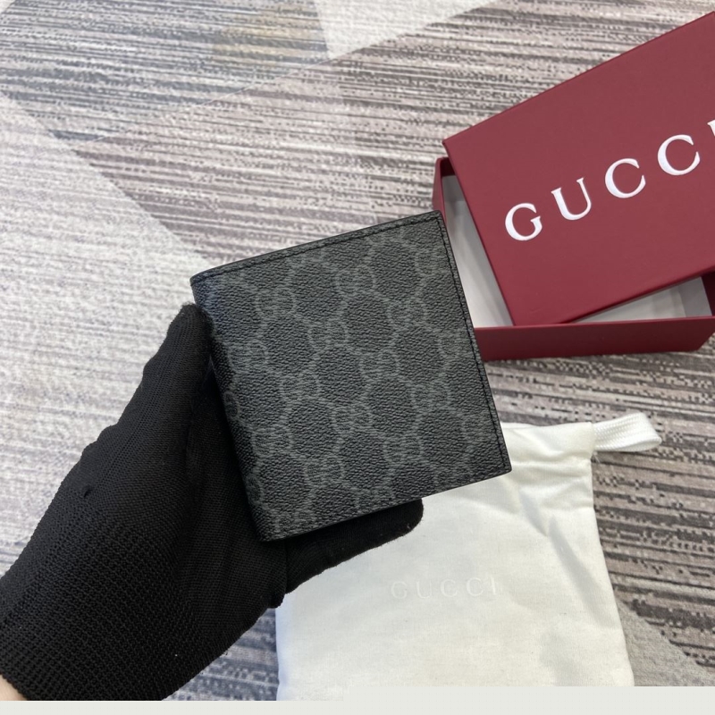 G*u*i wallets & purse